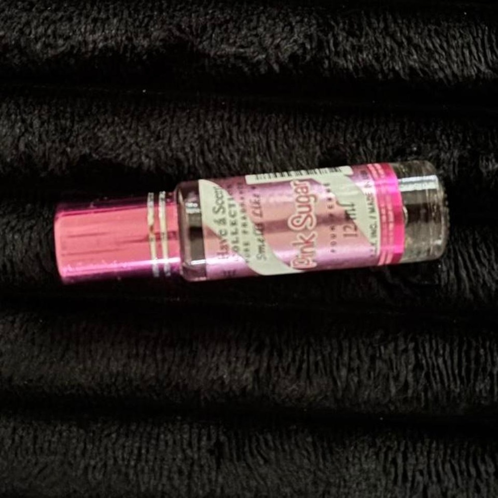 Pink sugar roll on‎ - Picture 4 of 5